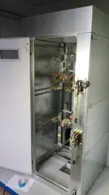 Открытая высоковольтная камера РУВН с коммутационными аппаратами